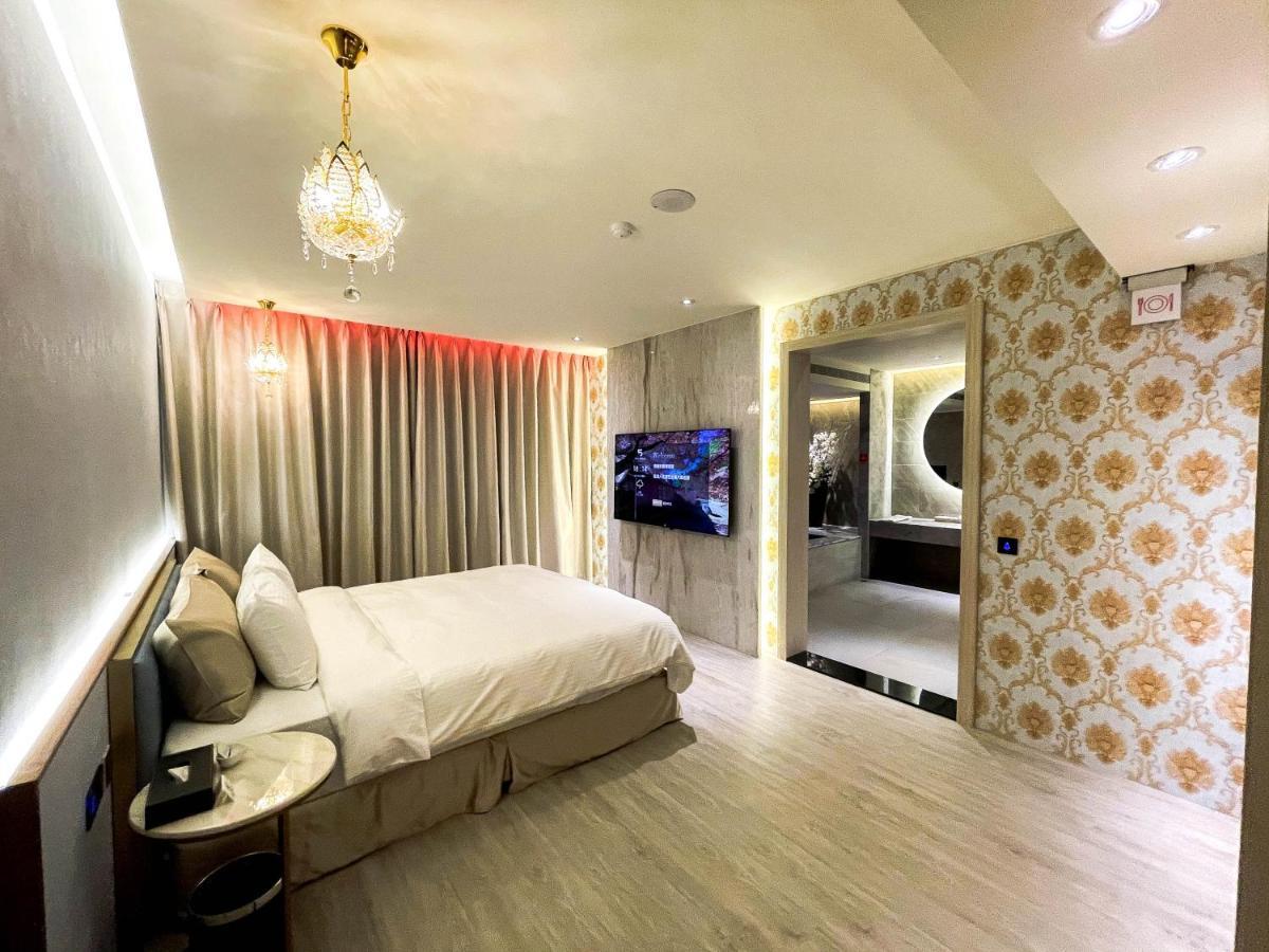 Fifth Avenue Motel Taichung Eksteriør billede