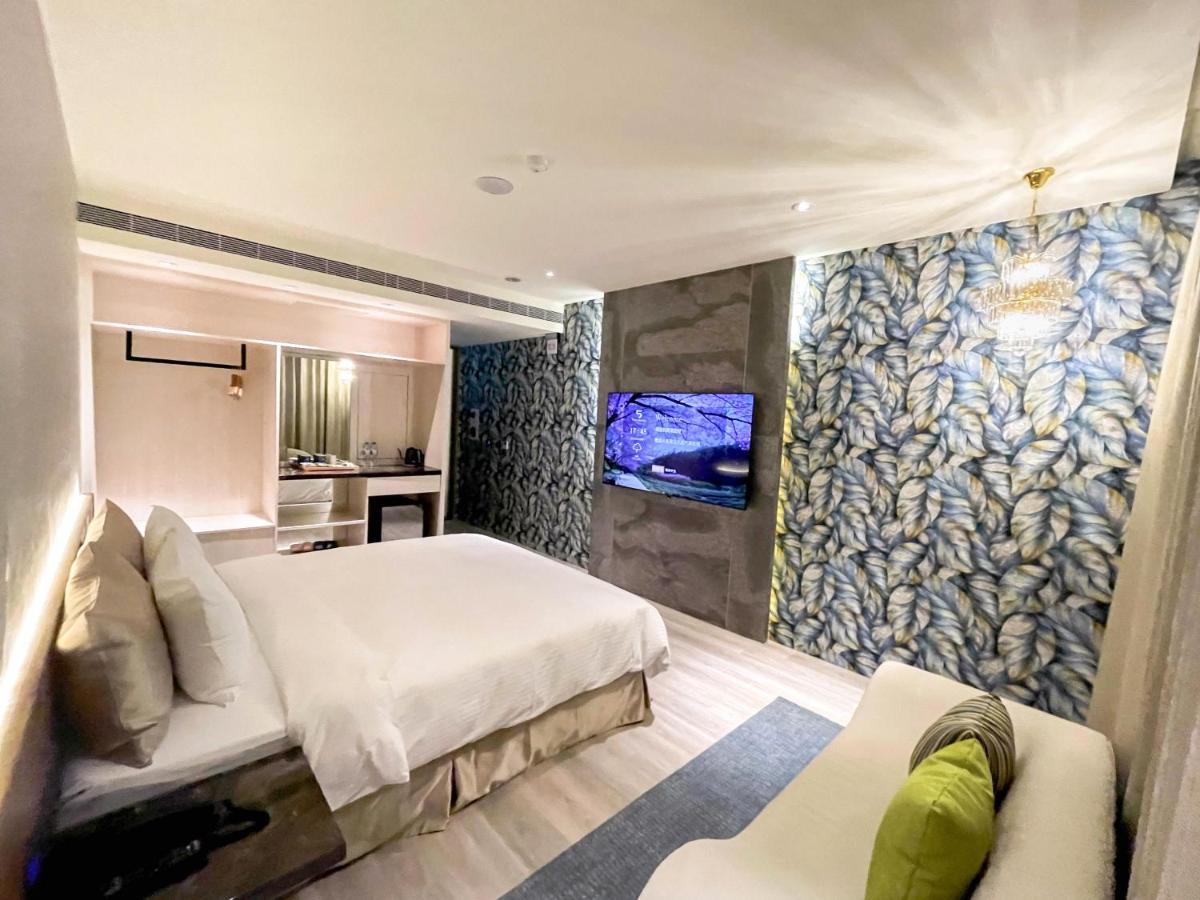 Fifth Avenue Motel Taichung Eksteriør billede